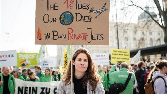 Ο αριθμός των πτήσεων με ιδιωτικά τζετ στην Ευρώπη σπάει τα ρεκόρ