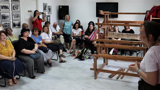 Ντούκου-ντούκου ο αργαλειός … στον Νέο Σκοπό