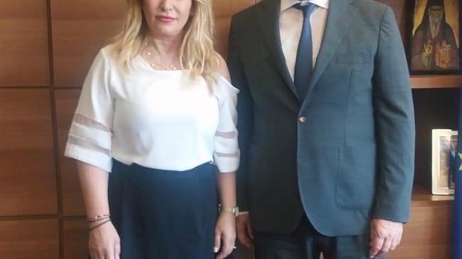 Συνάντηση Παπαδημητρίου- Σταμενίτη για τις παραγωγές κερασιών και σταφυλιών Crimson