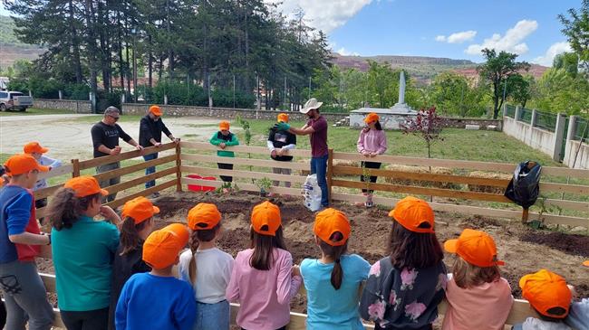 ΔΕΗ - Carbon farming schools: Μαθητές γνώρισαν τη βιώσιμη γεωργία με την υποστήριξη της ΔΕΗ