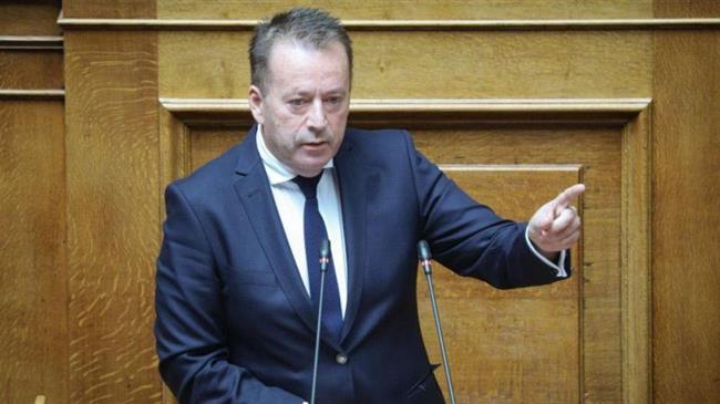 Άγρια κόντρα Κόκκαλη – Αυγενάκη στη βουλή για τα βοσκοτόπια