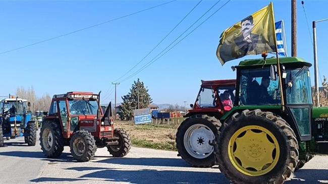 Οι αγρότες της Θεσσαλίας συνεχίζουν τις κινητοποιήσεις