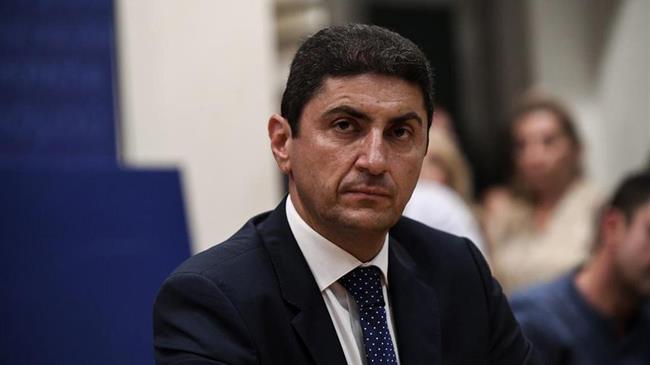 Αυγενάκης: Η κυβέρνηση στηρίζει τους αγρότες σε κρίση