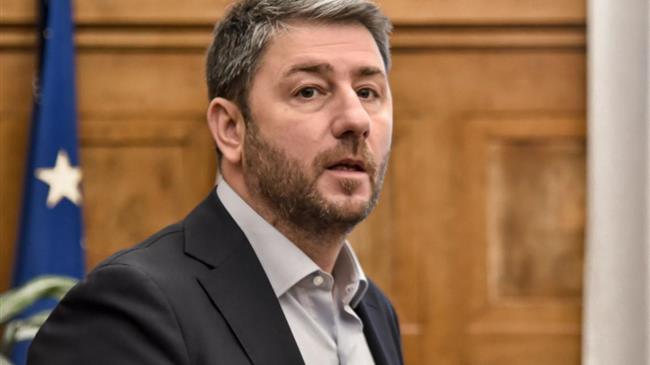 Ανδρουλάκης: Απαράδεκτη η εγκατάλειψη των αγροτών από την Κυβέρνηση