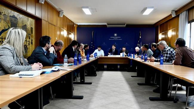 Συνάντηση μελισσοκόμων με ΥπΑΑΤ: Εντατικοί έλεγχοι για ελληνοποιήσεις, ψηφιακή πλατφόρμα και χρηματοδοτήσεις