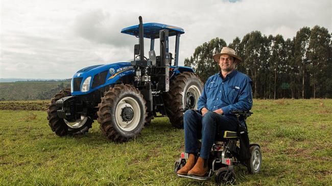 Το πρώτο τρακτέρ για αναπήρους στον κόσμο από τη New Holland