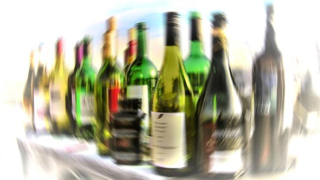 Η Ελληνική στροφή στα ποτά: Πώς έχει αλλάξει η κατανάλωση αλκοόλ