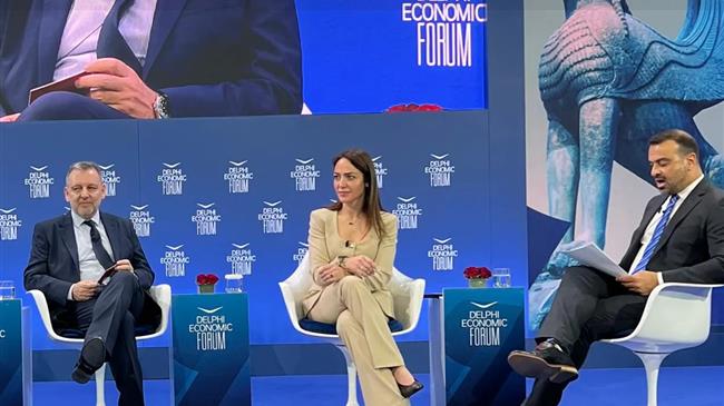 Μιχαηλίδου: «Την Τετάρτη ανοίγει η πλατφόρμα για το επίδομα μητρότητας»