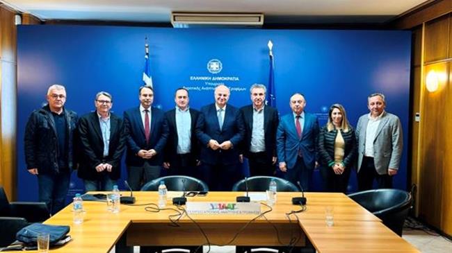 Χοιροτρόφοι: Σύσκεψη με Τσιάρα για τα προβλήματα του κλάδου