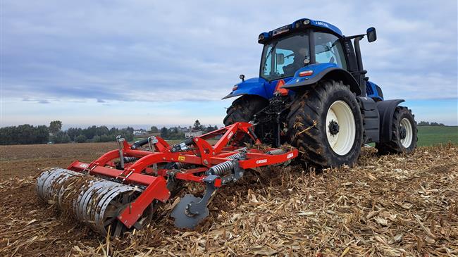 Νέα γενιά CROSS II: Καινοτομία και ποιότητα στον καλλιεργητή για επιφανειακή και βαθιά κατεργασία καλαμιάς