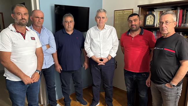 Μ. Χαρακόπουλος με αγρότες παρακάρλιων: Έντονες διαμαρτυρίες για καθυστερήσεις αποζημιώσεων Daniel για εξοπλισμό