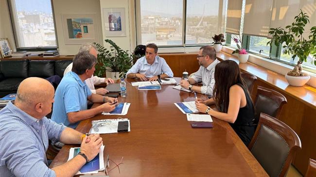 Έκτακτη σύσκεψη συντονισμού ΥΠΕΝ με ΑΔΜΗΕ, ΔΕΔΔΗΕ και ΡΑΑΕΥ εν όψει καύσωνα