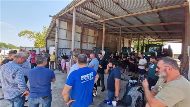 Συνάντηση Καπετάνου με κτηνοτρόφους που επλήγησαν από τη ζωονόσο της ευλογιάς