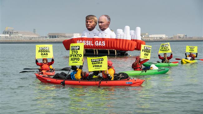 Συνεχίζεται για περισσότερες από 18 ώρες η ειρηνική διαμαρτυρία στον τερματικό σταθμό εισαγωγής Zeebrugge στο Βέλγιο