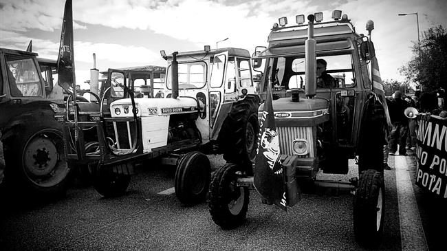 Τα μπλόκα ζωντανεύουν έναν παλιό φόβο της κυβέρνησης