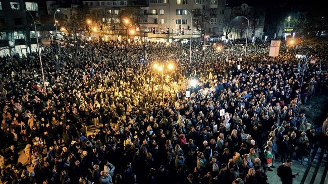 Βουλγαρία: Μαζικές διαδηλώσεις και πίεση για παραίτηση της κυβέρνησης