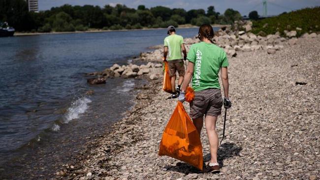 Νέα έρευνα της Greenpeace αποκαλύπτει τους ψευδείς ισχυρισμούς της βιομηχανίας πλαστικών για την ανακύκλωση των προϊόντων