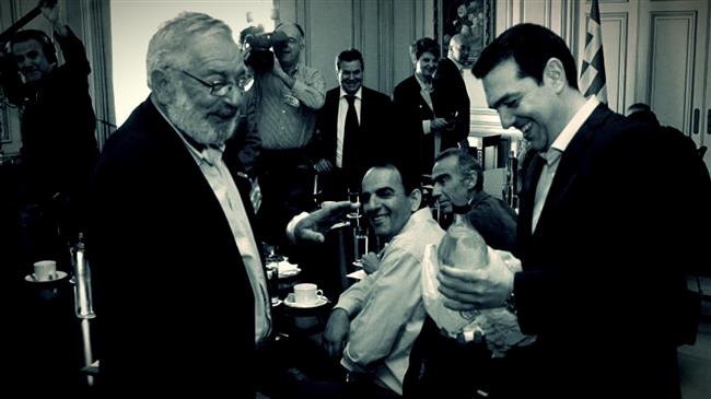 25 Φεβρουαρίου 2016: Η συνάντηση του Αλέξη Τσίπρα με τα αγροτικά μπλόκα  που πέρασαν το κατώφλι του Μαξίμου