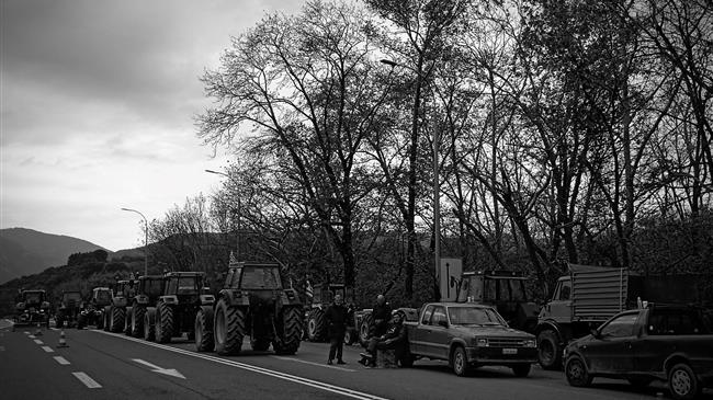 Μαξίμου: Αναζητά το όριο στα αγροτικά μπλόκα