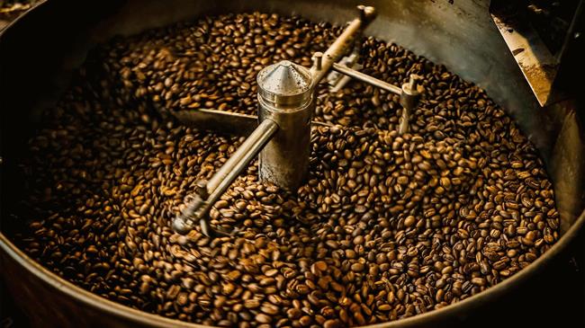 Παγκόσμια παραγωγή καφέ: Προβλέψεις για άλμα +17% στη Βραζιλία