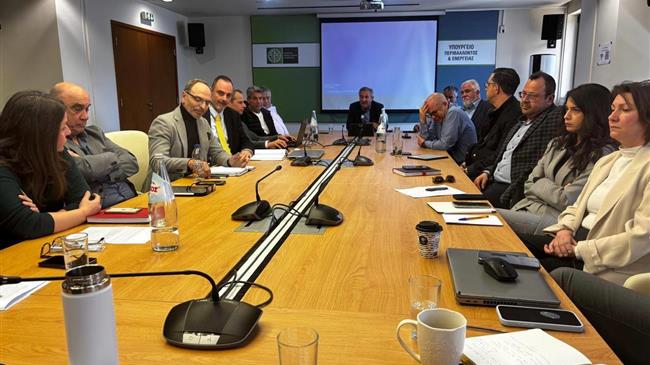 Συνάντηση στο ΥΠΕΝ: Τριπλό αίτημα στήριξης από ΣΥΦΩΕΛ για φωτοβολταϊκά μέχρι 500kw